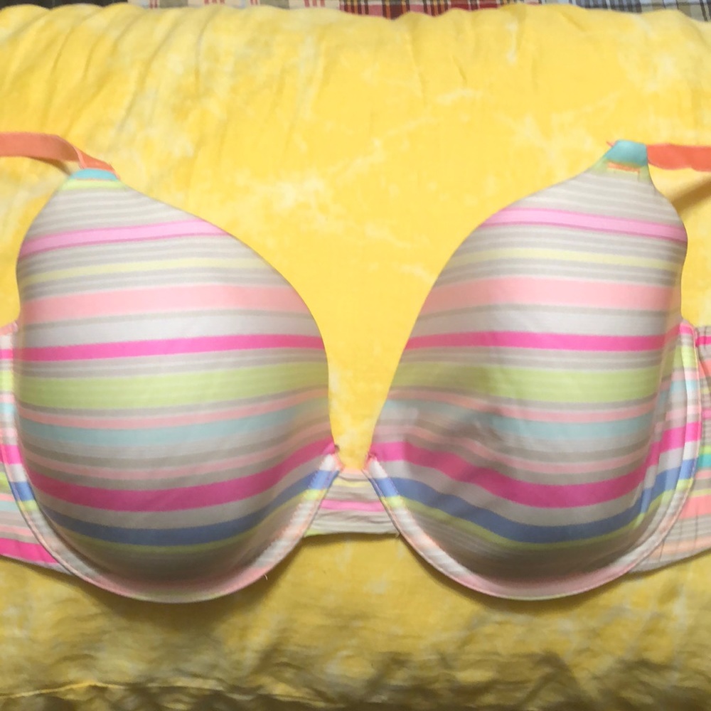 Victoria’s  Secret, size 36C